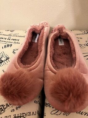 Old Navy Soft Plush Pom-Pom Ballet Flats - Dusty Rose